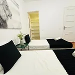 Luxury Centre Hostel