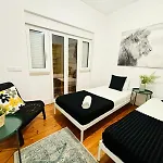 Albergue Luxury Lisbon City Centre Rooms *