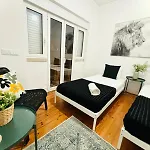 Luxury Lisbon City Centre Rooms *