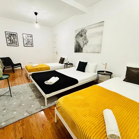 Luxury Centre Hostel *