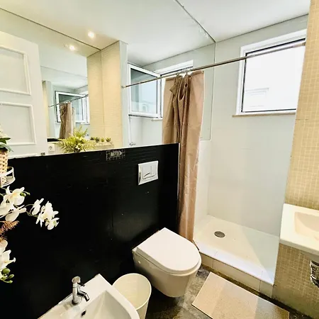 Luxury Rooms, Centre